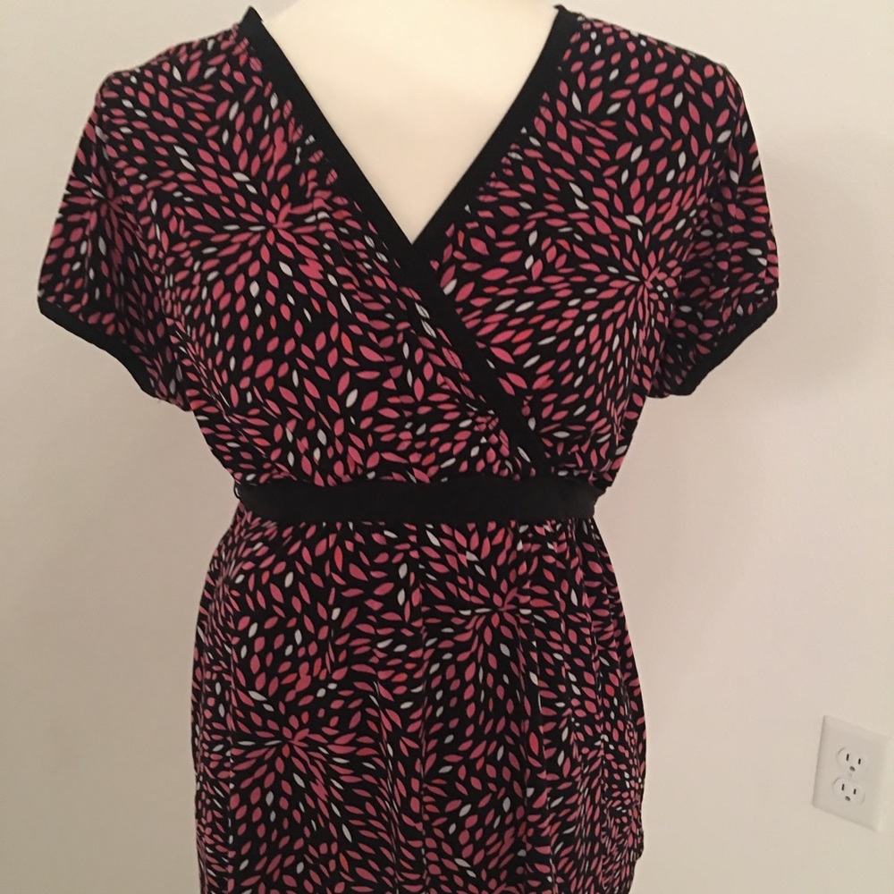 Maternity blouse/top/tunic/shirt size L polyester